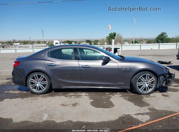 ZAM57YTL2K1322069 2019 MASERATI GHIBLI Gray Rear interior view