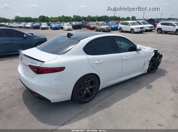 ZARFAECN2J7573170 2018 ALFA ROMEO GIULIA Белый Задняя правая четверть