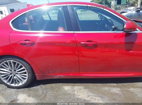 ZARFAECN4H7557448 2017 ALFA ROMEO GIULIA Red Սալոնի հետևի տեսք