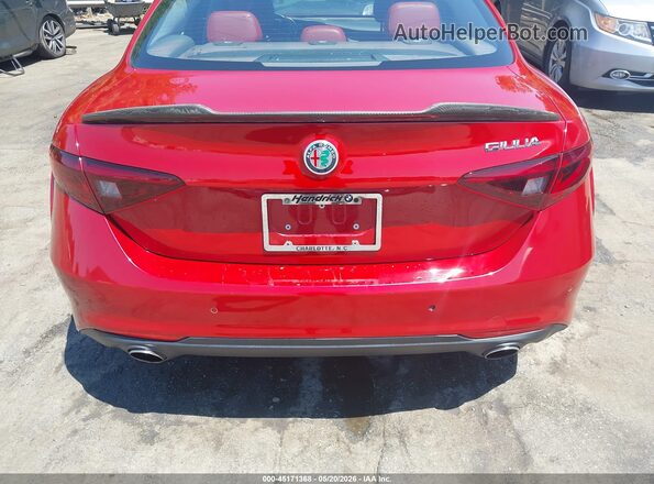 ZARFAECN4H7557448 2017 ALFA ROMEO GIULIA Red 