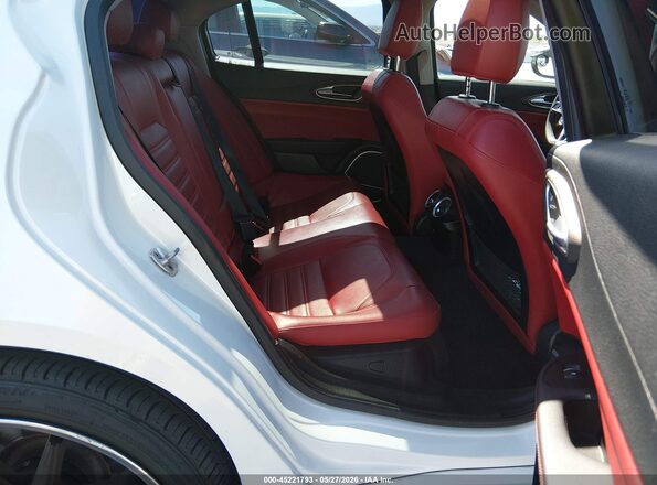 ZARFAECNXH7545773 2017 ALFA ROMEO GIULIA White Widok naklejki z numerem VIN