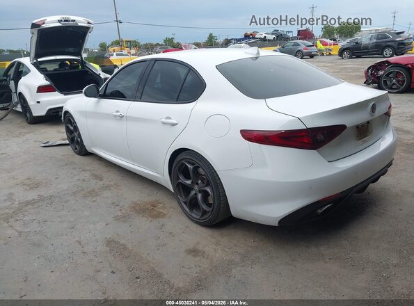 ZARFAECNXJ7580223 2018 ALFA ROMEO GIULIA White 