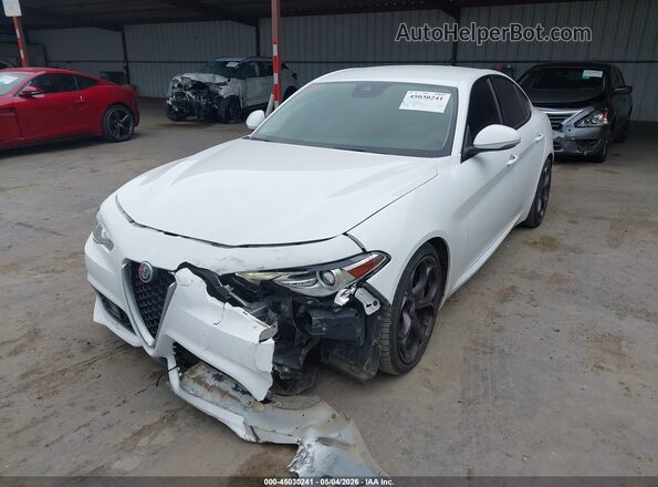 ZARFAECNXJ7580223 2018 ALFA ROMEO GIULIA White 