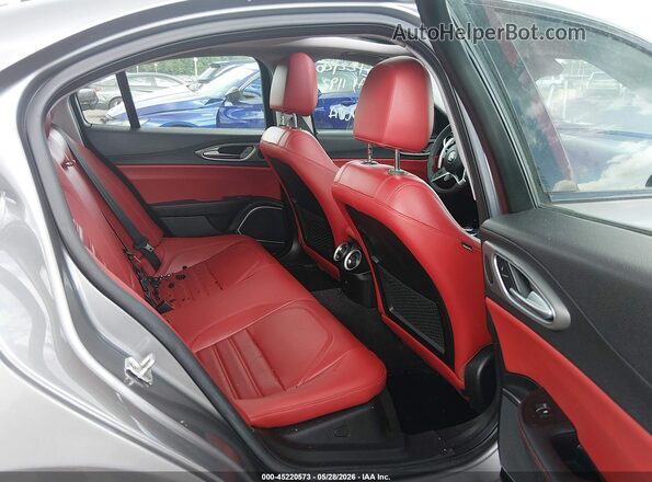 ZARFAECNXJ7589925 2018 ALFA ROMEO GIULIA Gray VIN sticker view