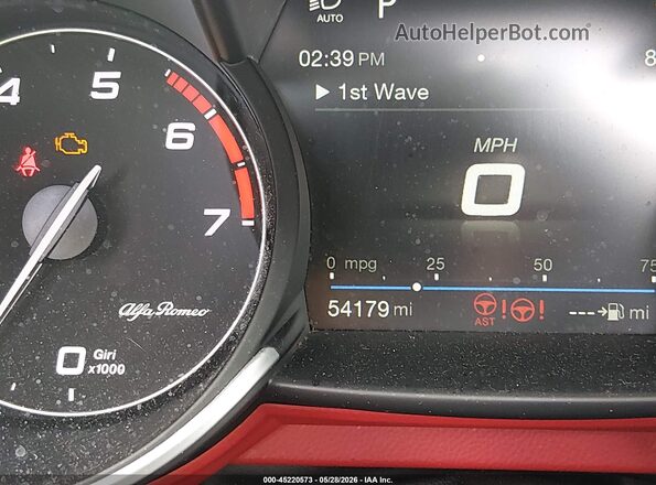 ZARFAECNXJ7589925 2018 ALFA ROMEO GIULIA Gray 360 interior view