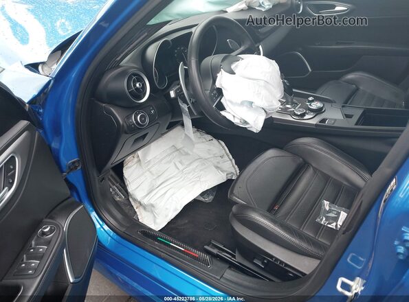 ZARFAEEN2J7568483 2018 ALFA ROMEO GIULIA Blue 