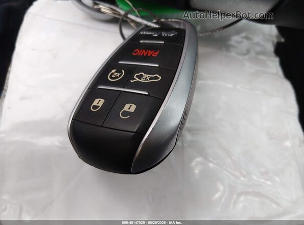 ZARFAEEN6H7547971 2017 ALFA ROMEO GIULIA Красный Вид панели приборов