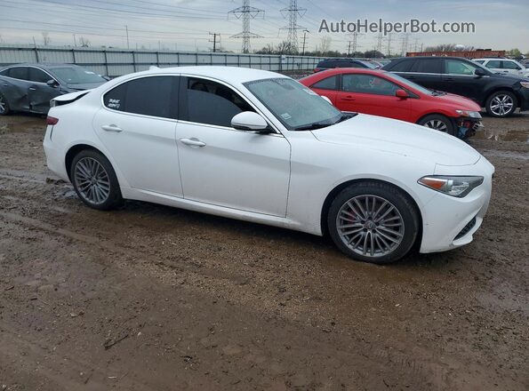 ZARFAEEN7H7550040 2017 ALFA ROMEO GIULIA White 