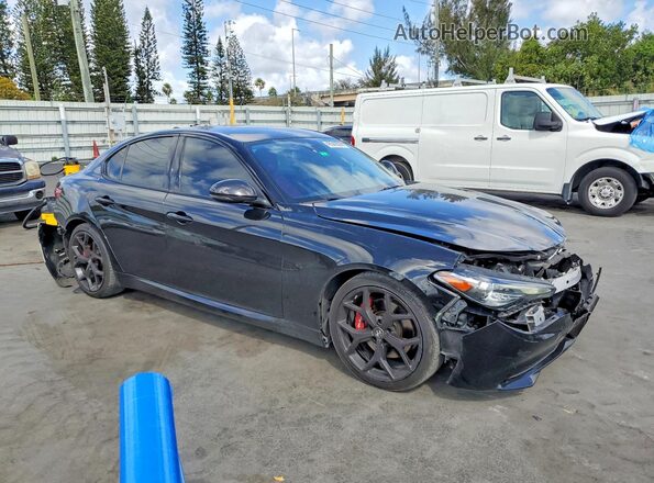 ZARFAMAN0L7635973 2020 ALFA ROMEO GIULIA Black Przód prawy