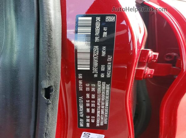 ZARFAMAN1K7622504 2019 ALFA ROMEO GIULIA Red Vista del compartimento del motor