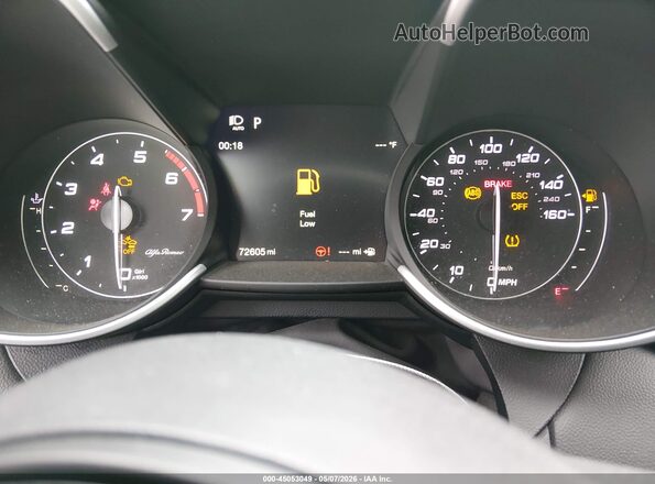 ZARFAMAN2L7630404 2020 ALFA ROMEO GIULIA Синий Вид задних сидений
