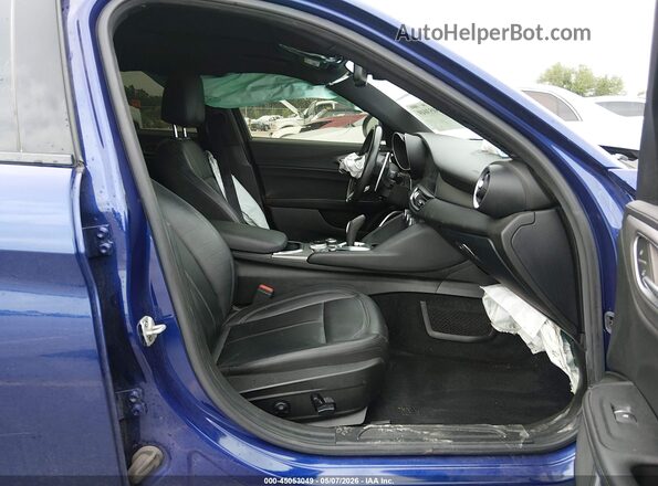 ZARFAMAN2L7630404 2020 ALFA ROMEO GIULIA Синий Вид салона спереди