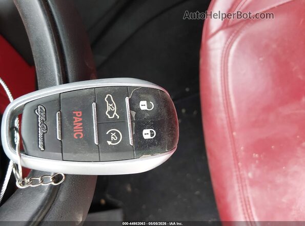 ZARFAMAN7K7611720 2019 ALFA ROMEO GIULIA Белый Вид панели приборов