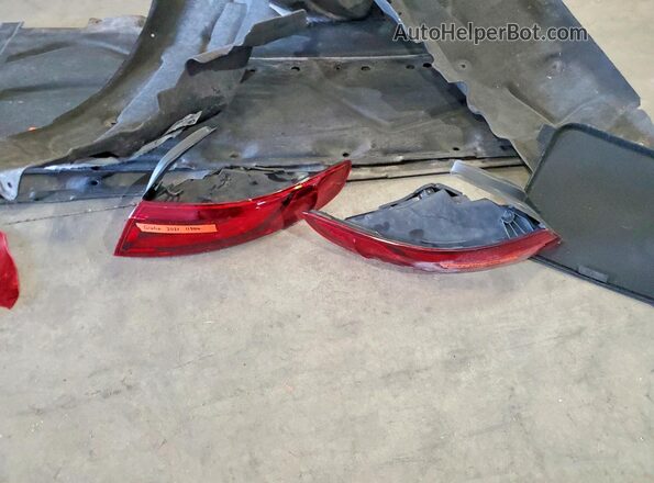 ZARFAMANXM7649140 2021 ALFA ROMEO GIULIA Gray Engine compartment view