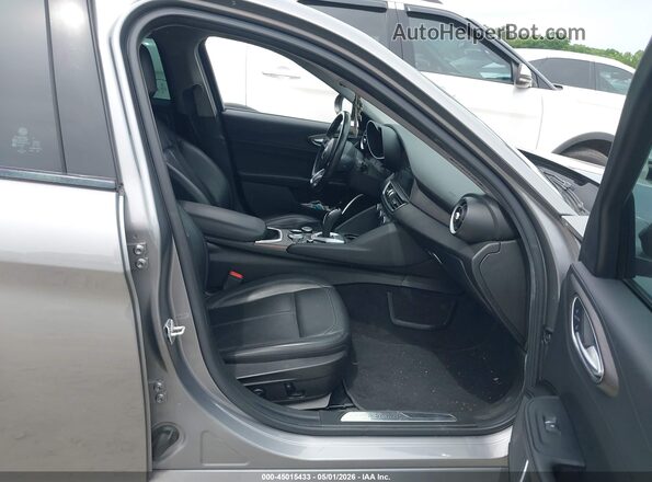 ZARFAMBN0M7647671 2021 ALFA ROMEO GIULIA Gray Սալոնի դիմացի տեսք