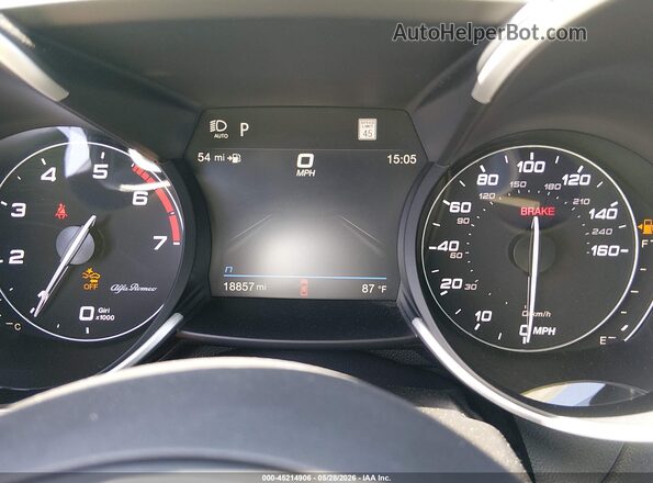 ZARFAMBN0P7668170 2023 ALFA ROMEO GIULIA Red უკანა სავარძლების ხედი