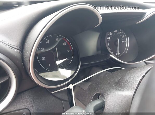 ZARFAMBN0P7671716 2023 ALFA ROMEO GIULIA Black უკანა სავარძლების ხედი