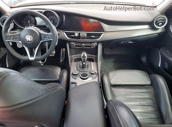 ZARFAMBN1K7620444 2019 ALFA ROMEO GIULIA Red Вид панелі приладів