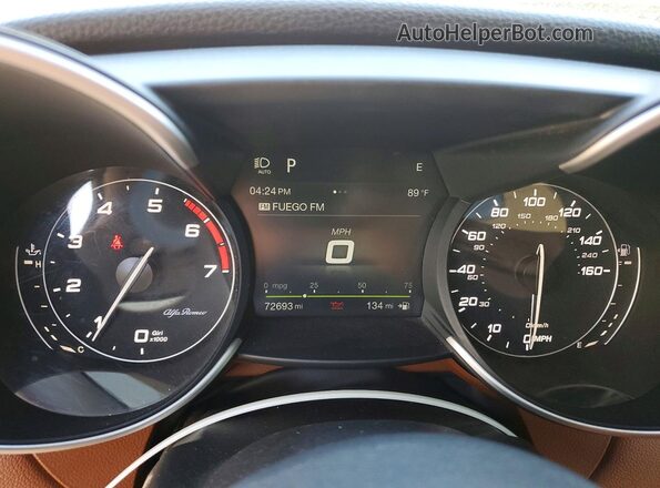 ZARFAMBN3K7606612 2019 ALFA ROMEO GIULIA Черный Вид щитка приборов