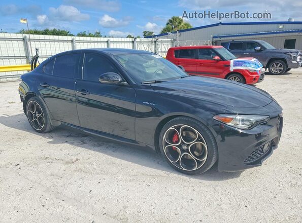 ZARFAMBN5N7665763 2022 ALFA ROMEO GIULIA Black 