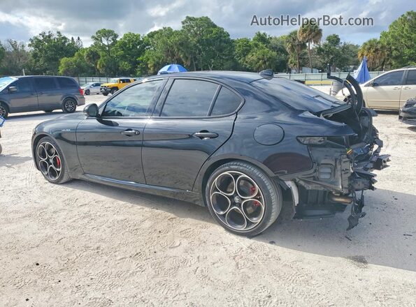 ZARFAMBN5N7665763 2022 ALFA ROMEO GIULIA Black 