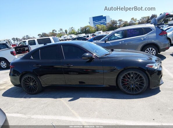 ZARFAMBN6K7606703 2019 ALFA ROMEO GIULIA Black Widok wnętrza z tyłu