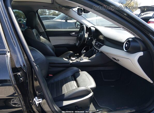 ZARFAMBN6K7606703 2019 ALFA ROMEO GIULIA Black Widok wnętrza z przodu