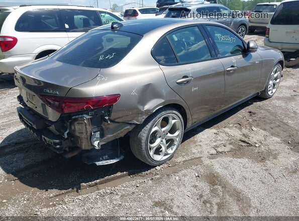 ZARFAMBN6K7607978 2019 ALFA ROMEO GIULIA Gray 