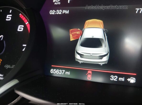 ZARFAMBN6K7607978 2019 ALFA ROMEO GIULIA Gray 