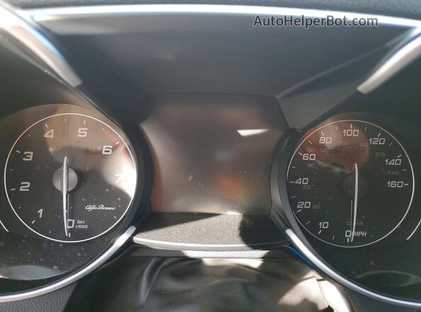 ZARFAMBN7M7649997 2021 ALFA ROMEO GIULIA White Սարքավորումների վահանակի տեսք