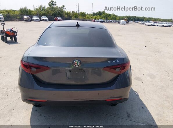 ZARFAMBN7N7654778 2022 ALFA ROMEO GIULIA Gray 