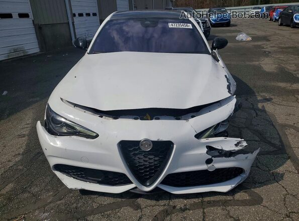 ZARFAMBN8N7665465 2022 ALFA ROMEO GIULIA White Դիմացի տեսք