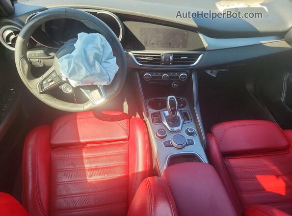ZARFAMBN8R7682837 2024 ALFA ROMEO GIULIA Серый Вид панели приборов