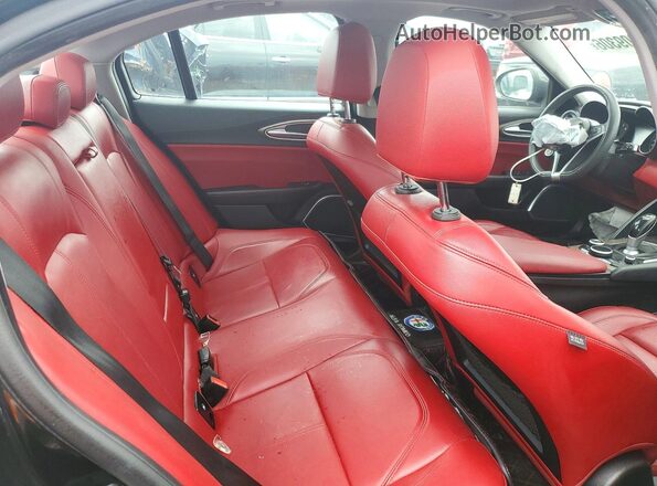 ZARFAMBNXK7600323 2019 ALFA ROMEO GIULIA Black Vista de los asientos traseros