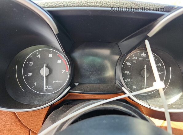 ZARFAMBNXM7647712 2021 ALFA ROMEO GIULIA Green ხელსაწყოთა პანელის ხედი
