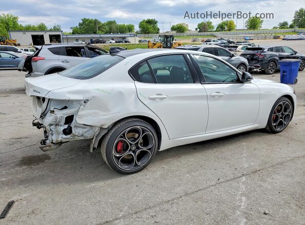 ZARFANBN2R7687876 2024 ALFA ROMEO GIULIA White Trasero derecho