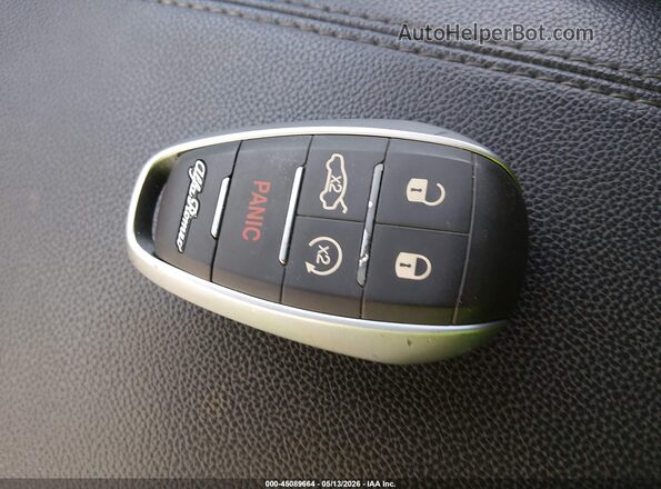 ZASFAKNN1J7B94819 2018 ALFA ROMEO STELVIO Red Առջևի վահանակի տեսք