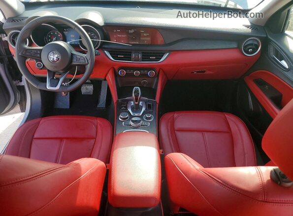 ZASPAJAN0L7C90819 2020 ALFA ROMEO STELVIO Silver Vista del salpicadero
