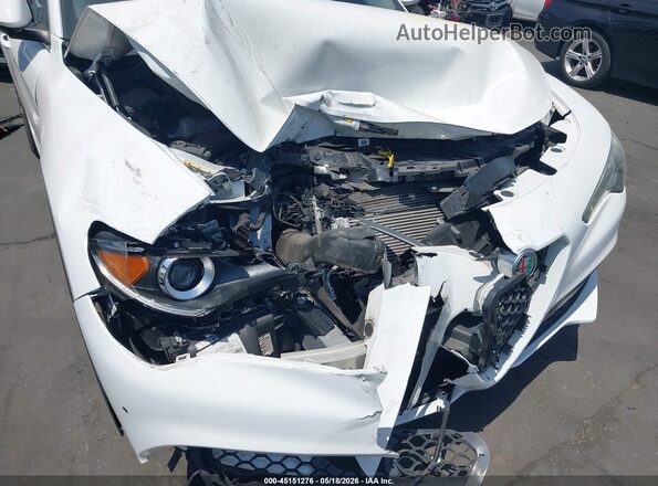 ZASPAJAN6M7C98232 2021 ALFA ROMEO STELVIO Белый Вид спереди