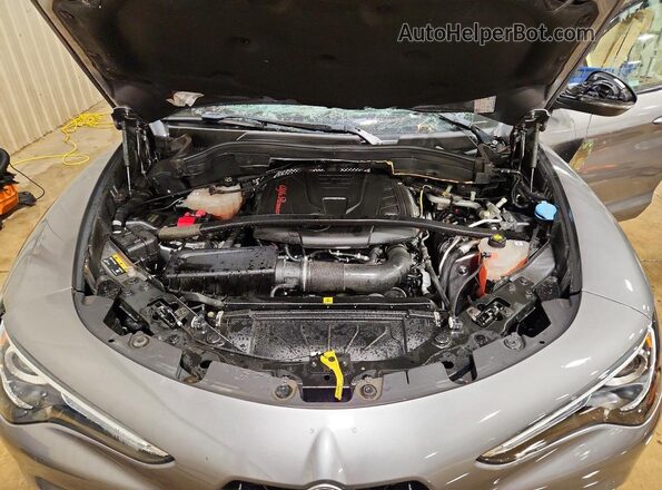 ZASPAKBN0K7C43356 2019 ALFA ROMEO STELVIO Gray Engine compartment view