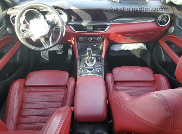 ZASPAKBN0M7D05471 2021 ALFA ROMEO STELVIO Red Widok deski rozdzielczej