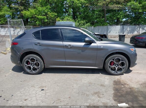 ZASPAKBN0P7D54187 2023 ALFA ROMEO STELVIO Gray Vista interior de 360 grados