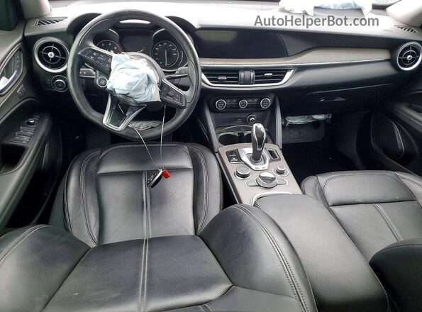 ZASPAKBN1M7D03986 2021 ALFA ROMEO STELVIO Green Dashboard view