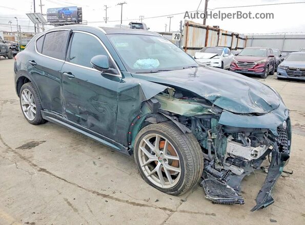 ZASPAKBN1M7D03986 2021 ALFA ROMEO STELVIO Green Front right