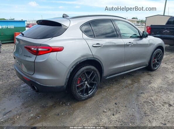 ZASPAKBN2K7C43469 2019 ALFA ROMEO STELVIO Gray 