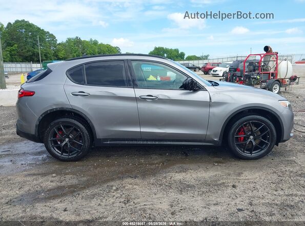 ZASPAKBN2K7C43469 2019 ALFA ROMEO STELVIO Gray 