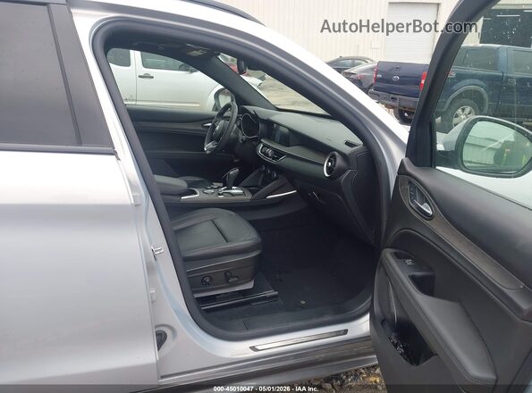 ZASPAKBN2P7D55549 2023 ALFA ROMEO STELVIO Silver Front interior view
