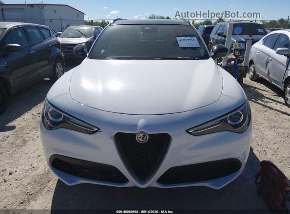 ZASPAKBN3M7D02127 2021 ALFA ROMEO STELVIO White Vista del cuadro de instrumentos