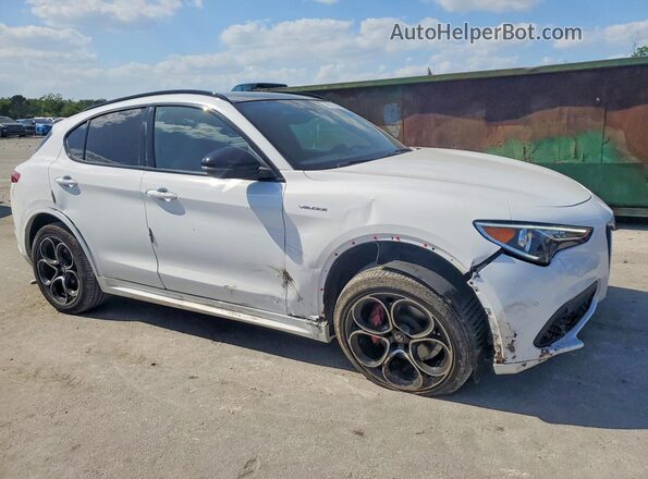 ZASPAKBN4P7D55021 2023 ALFA ROMEO STELVIO White Передня права чверть