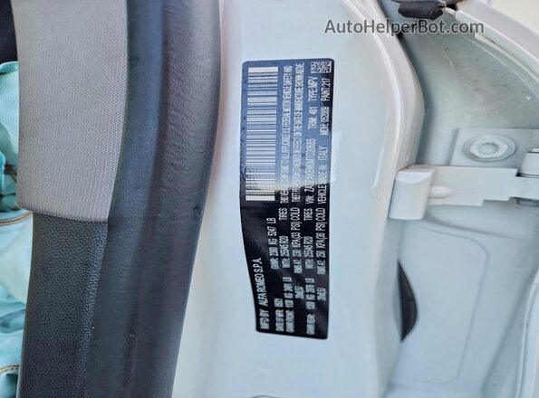 ZASPAKBN6M7D20685 2021 ALFA ROMEO STELVIO White Панорамний вид салону 360°